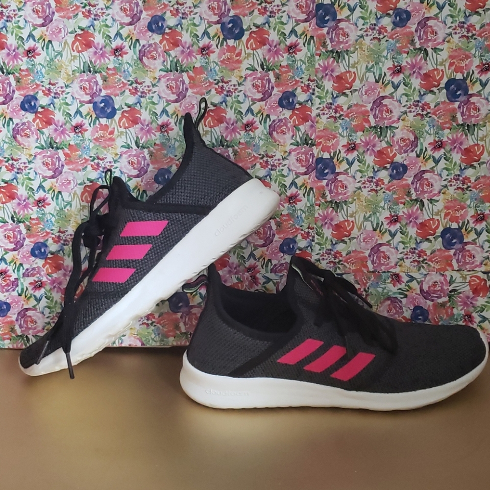 Adidas Tennis shoes